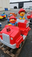 KIDDIE RIDE SESAME STREET BERT & ERNIE CAR RIDE