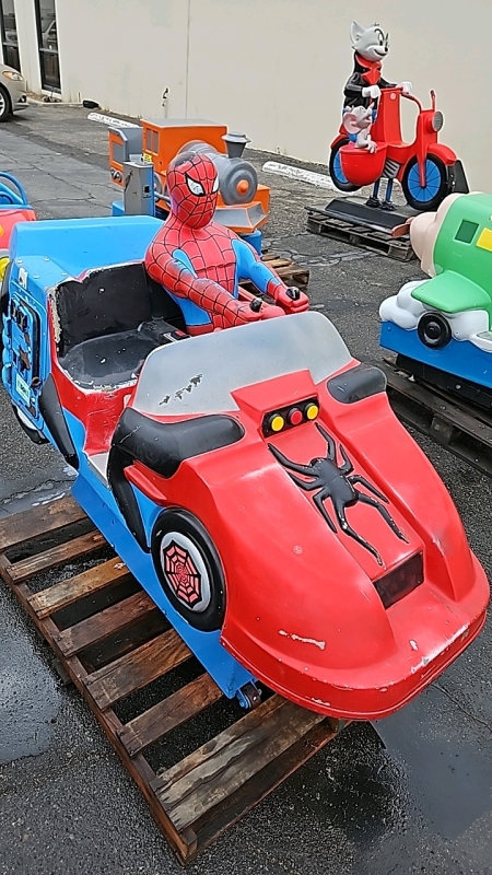 KIDDIE RIDE SPIDERMAN SUPER HERO CAR RIDE