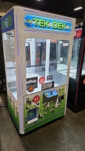 40" IMPULSE TEK DEK PLUSH CRANE MACHINE