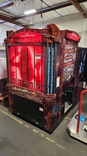 DARK ESCAPE 4D DELUXE ENVIRONMENTAL ARCADE GAME NAMCO