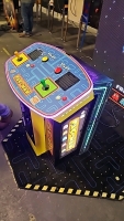 WORLD'S LARGEST PAC-MAN ARCADE GAME NAMCO - 7