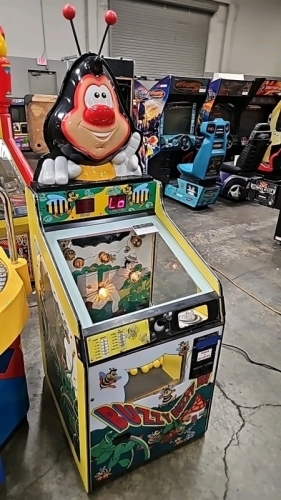 BUZZY BUZZY BEE TICKET REDEMPTION GAME