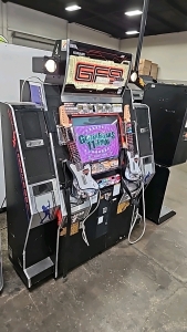 GUITAR FREAKS 11 MIX MUSIC ARCADE GAME KONAMI BEMANI