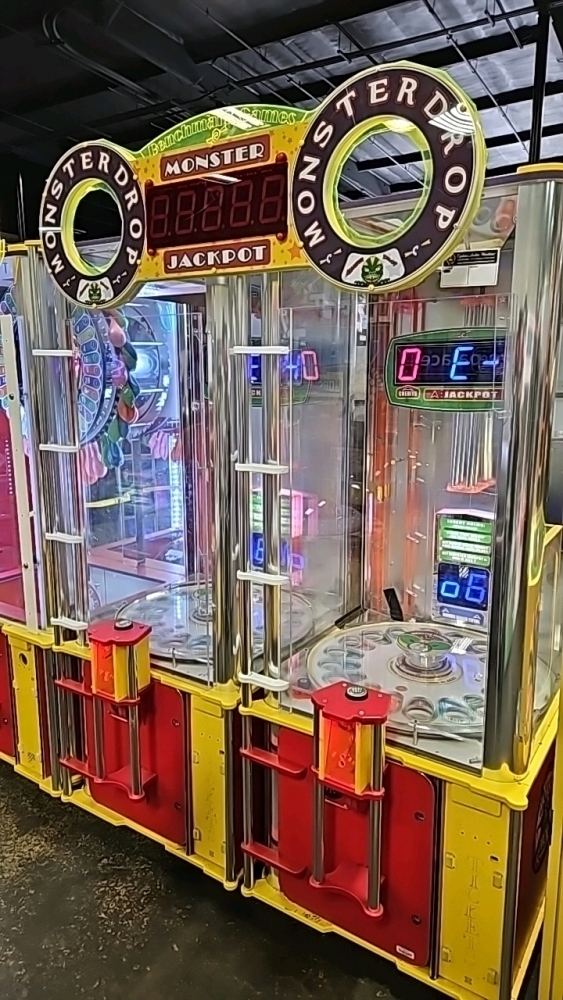 MONSTER DROP TWO PLAYER TICKET REDEMPTION GAME BENCHMARK