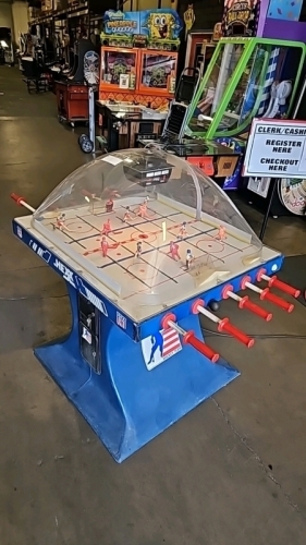 CHEXX BUBBLE DOME HOCKEY ORIGINAL USA/ RUSSIA