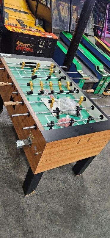 FOOSBALL TABLE FULL SIZE TORNADO COMMERCIAL GRADE COIN OP