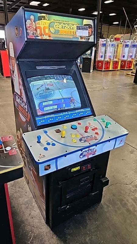 GRETSKY'S 3D HOCKEY UPRIGHT ARCADE GAME MIDWAY