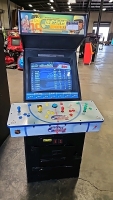 GRETSKY'S 3D HOCKEY UPRIGHT ARCADE GAME MIDWAY - 2