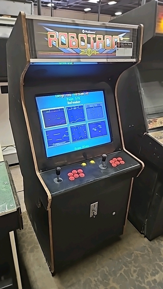 WILLIAMS MULTICADE CLASSICS UPRIGHT ARCADE GAME