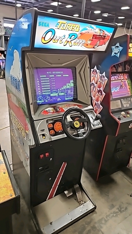 SEGA TURBO OUT RUN UPRIGHT ARCADE GAME