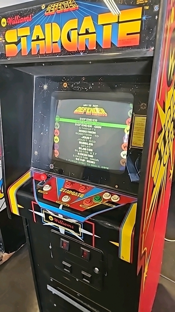 STARGATE DEFENDER ARCADE W/ JROK PCB ARCADE GAME