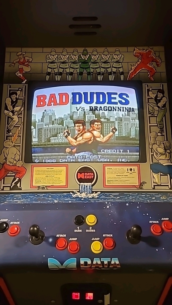ヴィンテージ　アメトイ　78→65 BAD DUDES VS DRAGON NINJA CLASSIC UPRIGHT ARCADE GAME