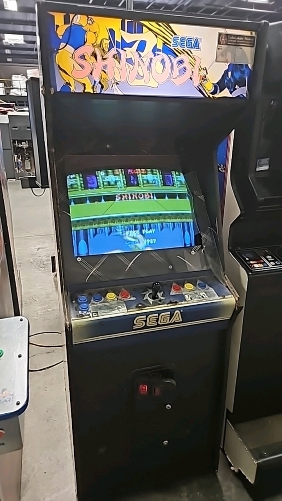 SHINOBI SEGA CLASSIC 25 CRT UPRIGHT ARCADE GAME