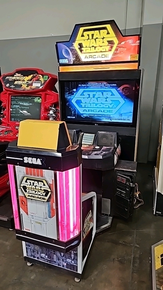 STAR WARS TRILOGY DELUXE ARCADE GAME SEGA