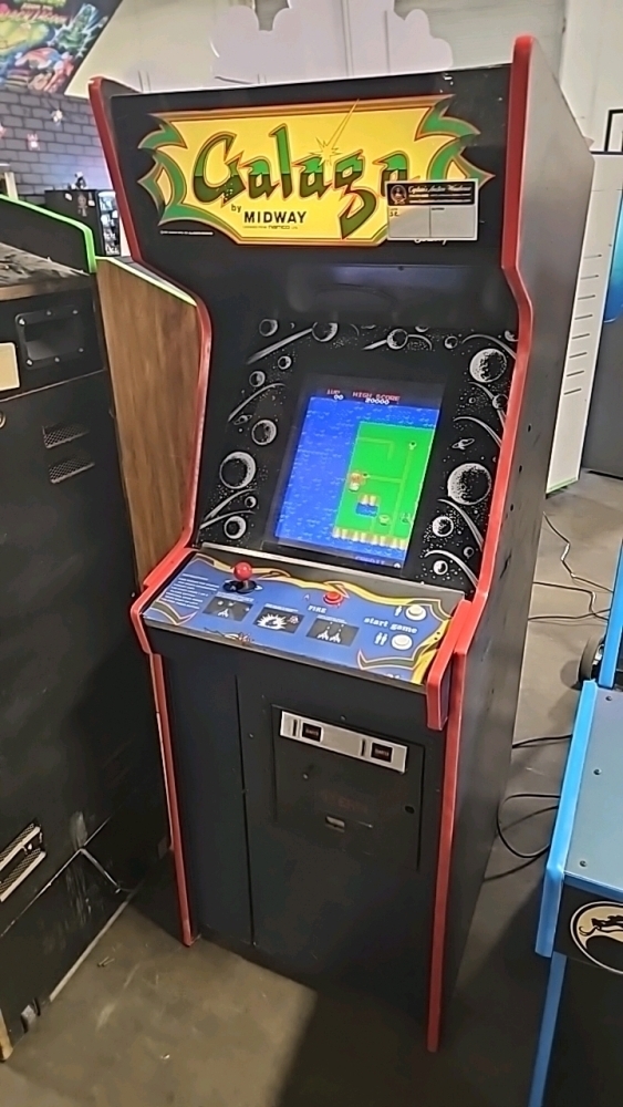 60 IN 1 MULTICADE UPRIGHT STERN CLASSIC CAB W/ LCD MONITOR