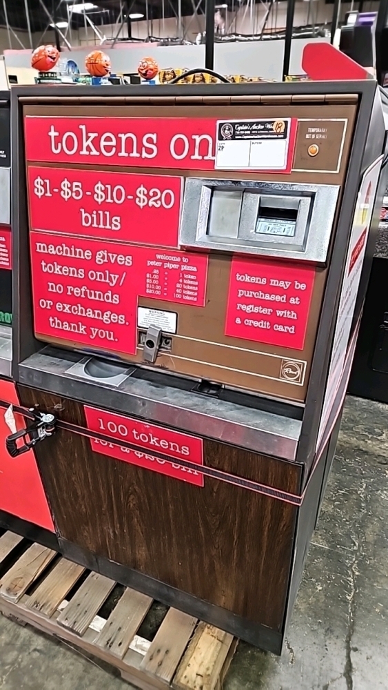 ROWE BC3500 DOLLAR TOKEN COIN CHANGER MACHINE #18