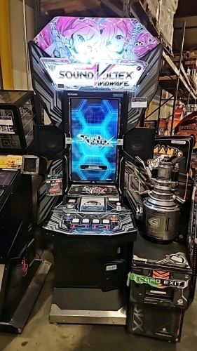 SOUND VOLTEX EXCEED GEAR MUSIC RYTHYM ARCADE GAME KONAMI BEMANI