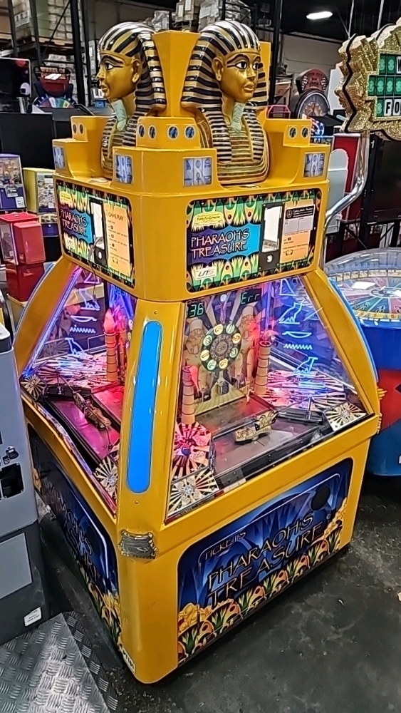 PHAROAH'S TREASURE 4 PLAYER TICKET REDEMPTION PUSHER ARCADE GAME