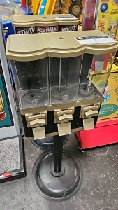TRIPLE CANDY VENDING MACHINE STAND #1