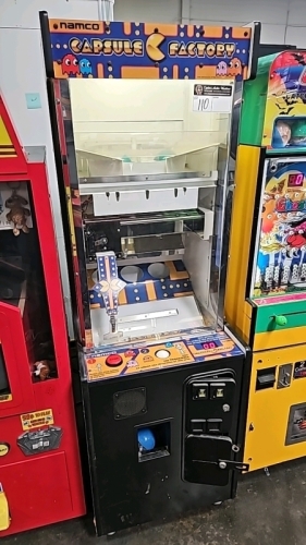 CAPSULE FACTORY 4 CAPSULE INSTANT PRIZE REDEMPTION GAME NAMCO #1