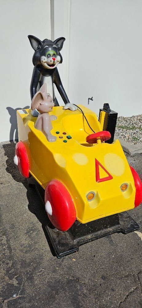 KIDDIE RIDE TOM & JERRY MOTORCYCLE RIDER
