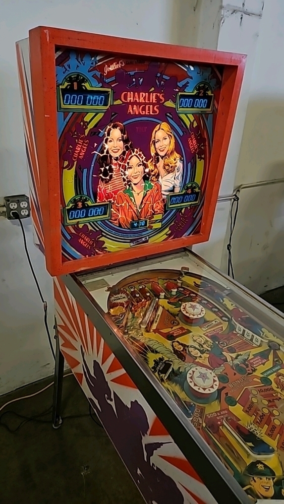 CHARLIES ANGELS PINBALL MACHINE GOTTLIEB SYSTEM 1