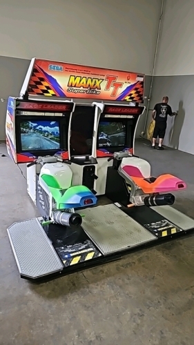 MANX TT TWIN MOTORCYCLE RACING ARCADE GAME SEGA