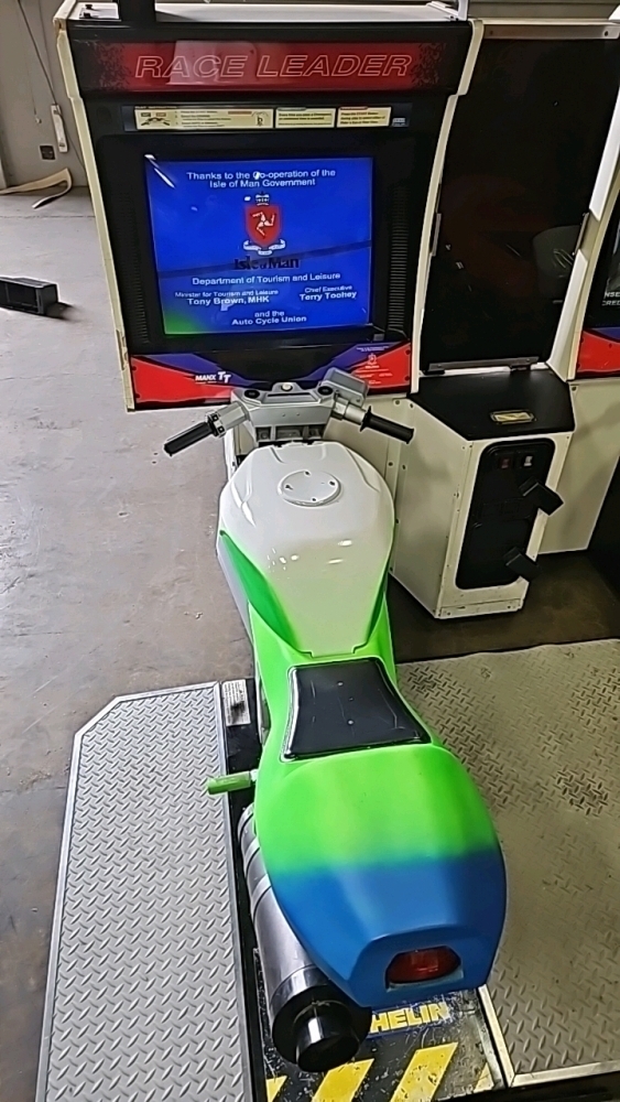 MANX TT TWIN MOTORCYCLE RACING ARCADE GAME SEGA