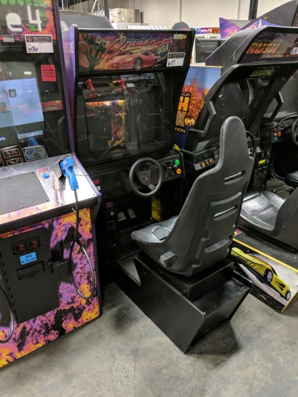 CRUISIN USA SITDOWN DRIVER ARCADE GAME