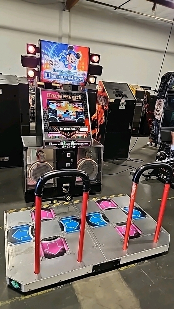 DANCE DANCE REVOLUTION DISNEY'S RAVE ARCADE GAME KONAMI