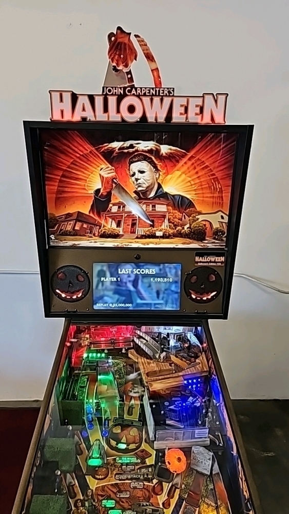 HALLOWEEN LIMITED EDITION PINBALL MACHINE SPOOKY PINBALL
