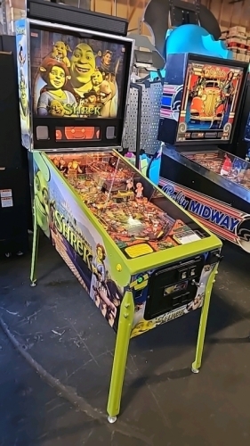 SHREK DREAMWORKS PINBALL MACHINE STERN INC 2008