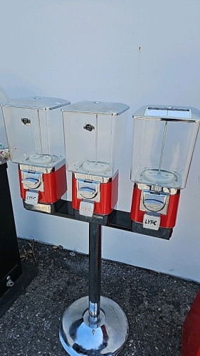 3 HEAD CAPSULE BULK VENDING STAND