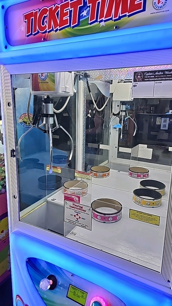 30 TICKET TIME LED GLOW FRONT TICKET CRANE MACHINE SMART