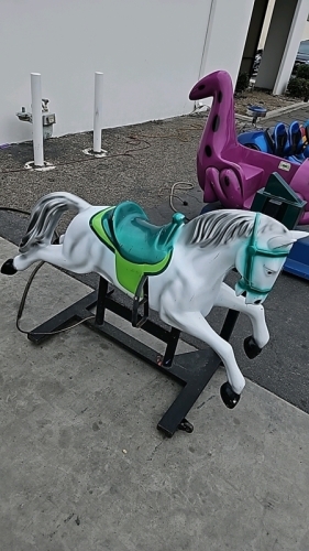 KIDDIE RIDE CARNIVAL HORSE COMPLETE