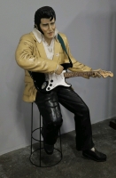 ELVIS PRESLEY STATUE WITH GUITAR AND BAR STOOL LIFE SIZE - 5