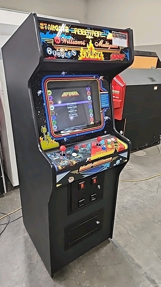 WILLIAMS MULTICADE J-ROC CLASSICS UPRIGHT ARCADE GAME