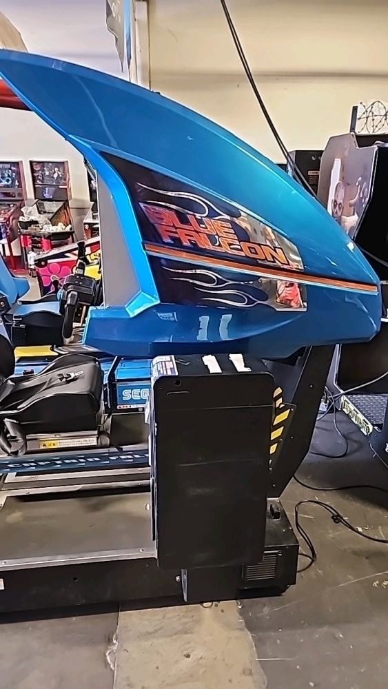 F-ZERO AX MOTION SITDOWN SCI FI RACING ARCADE GAME SEGA TRI