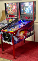 STAR TREK VENGEANCE PREMIUM EDITION PINBALL MACHINE STERN 2013 - 2