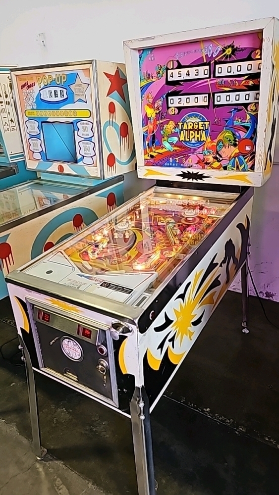 TARGET ALPHA E.M. PINBALL MACHINE 4 PLAYER GOTTLIEB