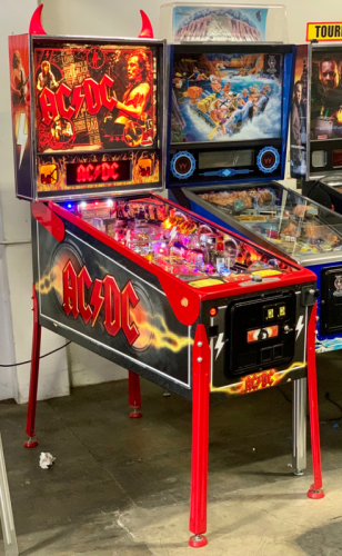 AC/DC PREMIUM EDITION PINBALL MACHINE STERN 2012 W/ EXTRA'S L@@K!!