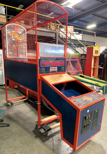SUPER SHOT BASKETBALL SPORTS REDEMPTION GAME SKEEBALL INC