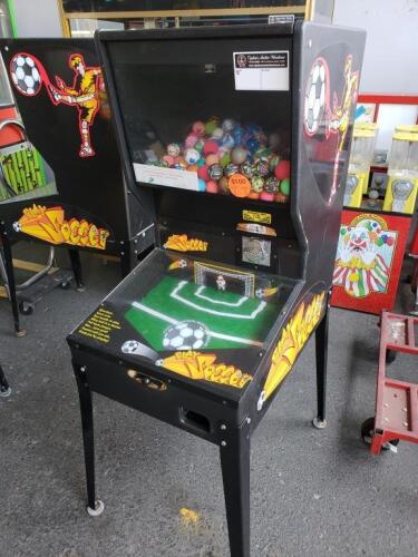 PLAY SOCCER BULK PRIZE VENDING MACHINE #1