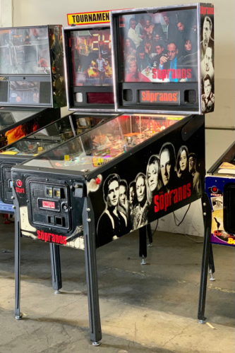 THE SOPRANOS PINBALL MACHINE STERN 2005