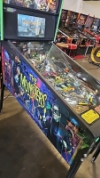 THE MUNSTERS PRO PINBALL MACHINE STERN 2019 - 3