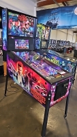 STRANGER THINGS PRO PINBALL MACHINE STERN 2019