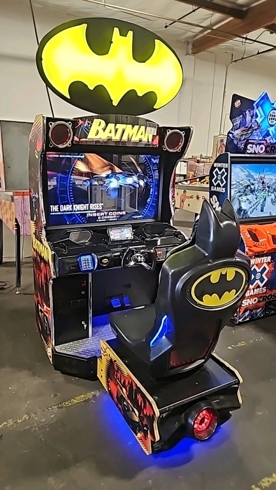 BATMAN THE DARK KNIGHT SITDOWN RACING ARCADE GAME RAW THRILLS