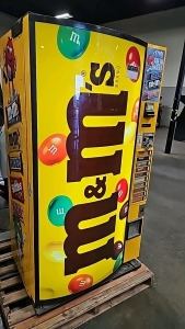 M&M CANDY VENDING MACHINE FULL SIZE VENDO REFRIG