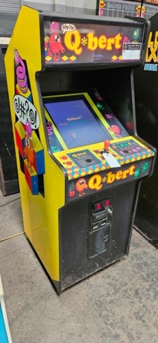 Q*BERT UPRIGHT ARCADE GAME CLASSIC GOTTLIEB CABINET W/ LCD