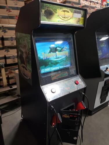 TROPHY HUNTING BEAR & MOOSE ARCADE GAME